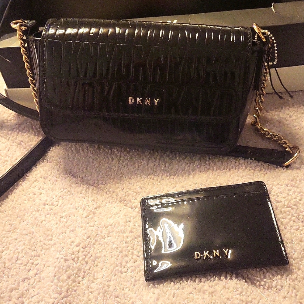 Dkny little purse with wallet